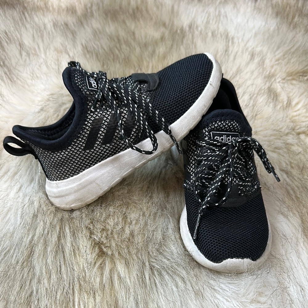 11K Slip On ADIDAS Black & White Tennis Shoes Sneakers